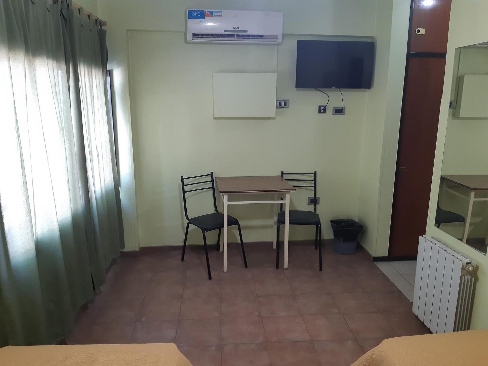 Bari Hotel Capdevila Bagian luar foto