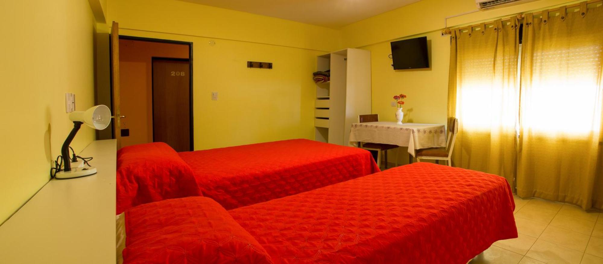 Bari Hotel Capdevila Bagian luar foto