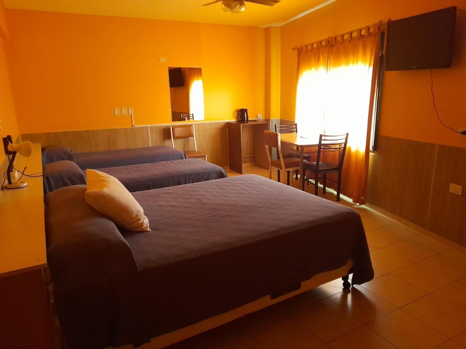 Bari Hotel Capdevila Bagian luar foto